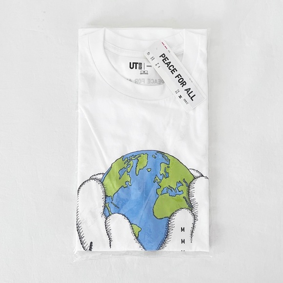 Uniqlo x Kaws peace for all unisex tee - Picture 2 of 4